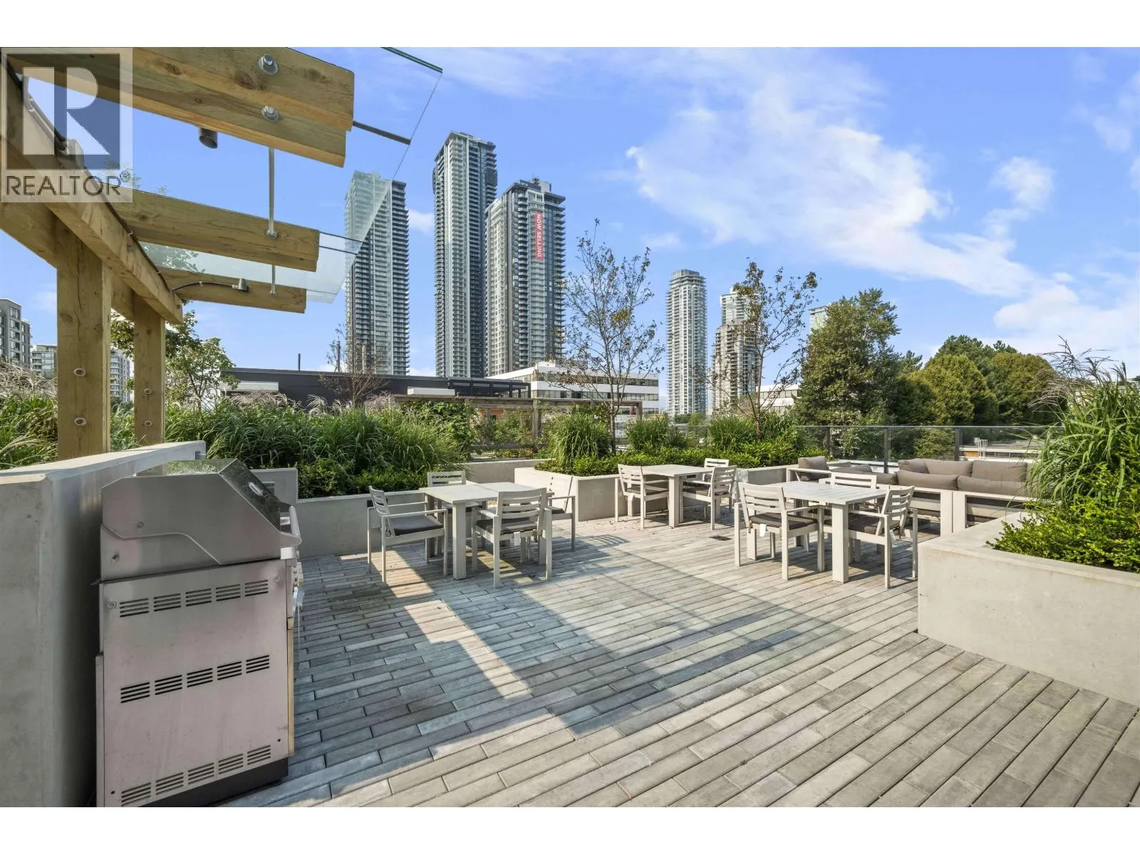 2609 2181 MADISON AVENUE