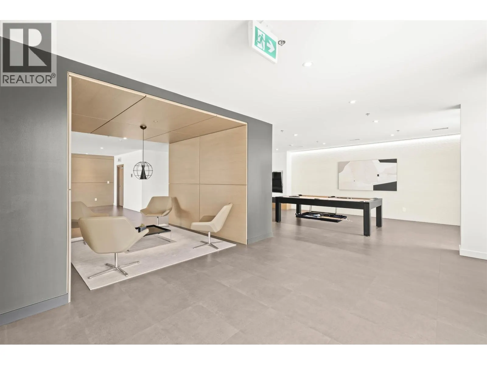 2609 2181 MADISON AVENUE