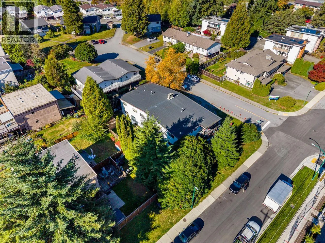 780-782 CATHERINE AVENUE