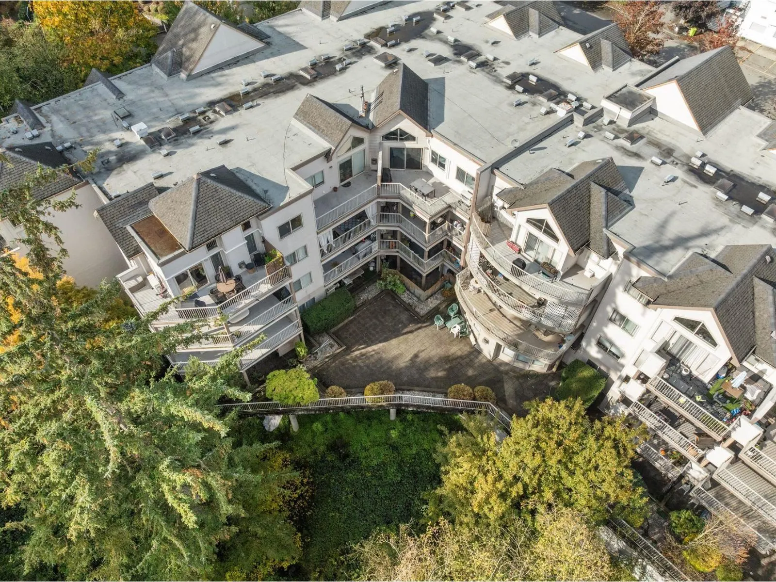 108 33478 ROBERTS AVENUE