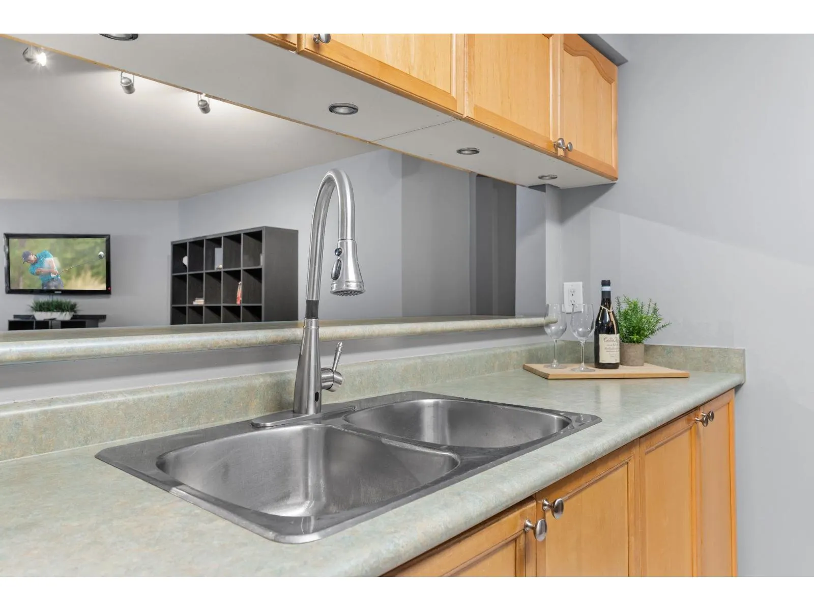 108 33478 ROBERTS AVENUE