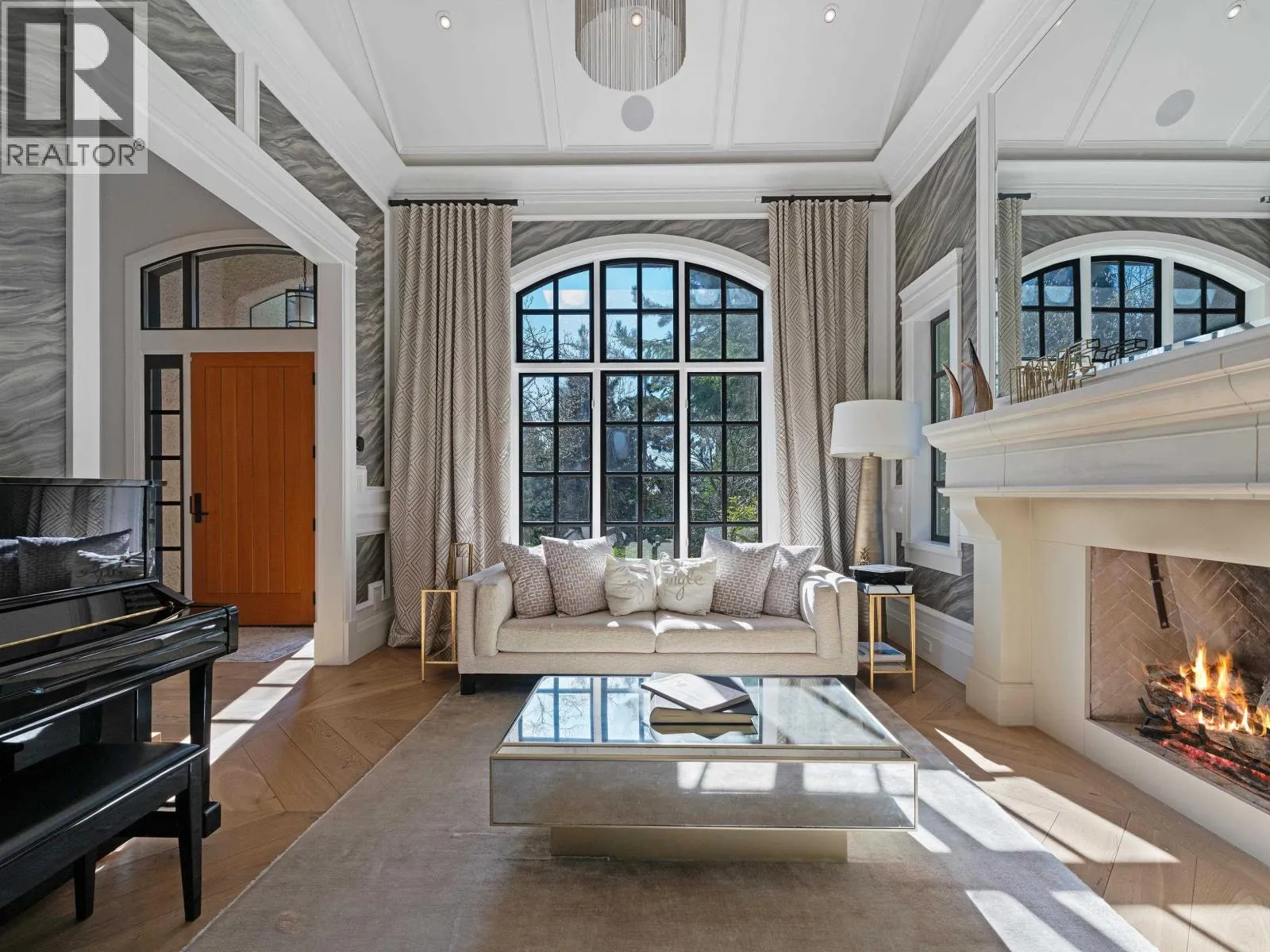 2985 ALTAMONT CRESCENT