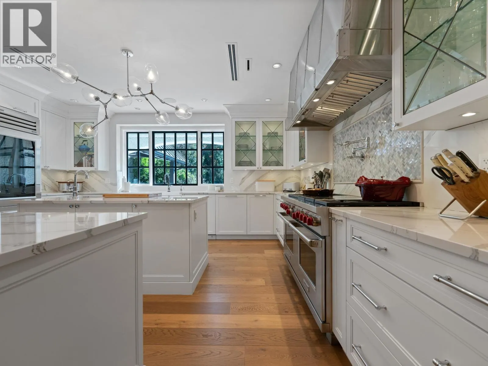 2985 ALTAMONT CRESCENT