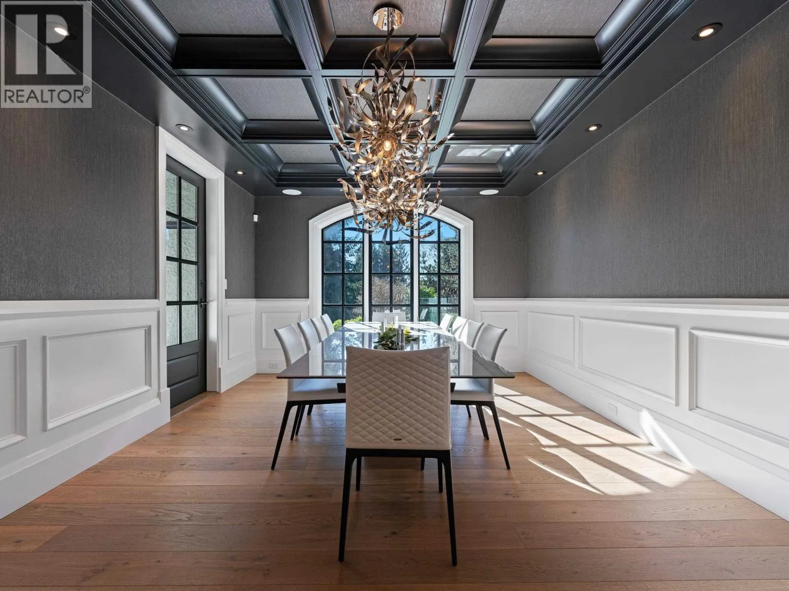 2985 ALTAMONT CRESCENT