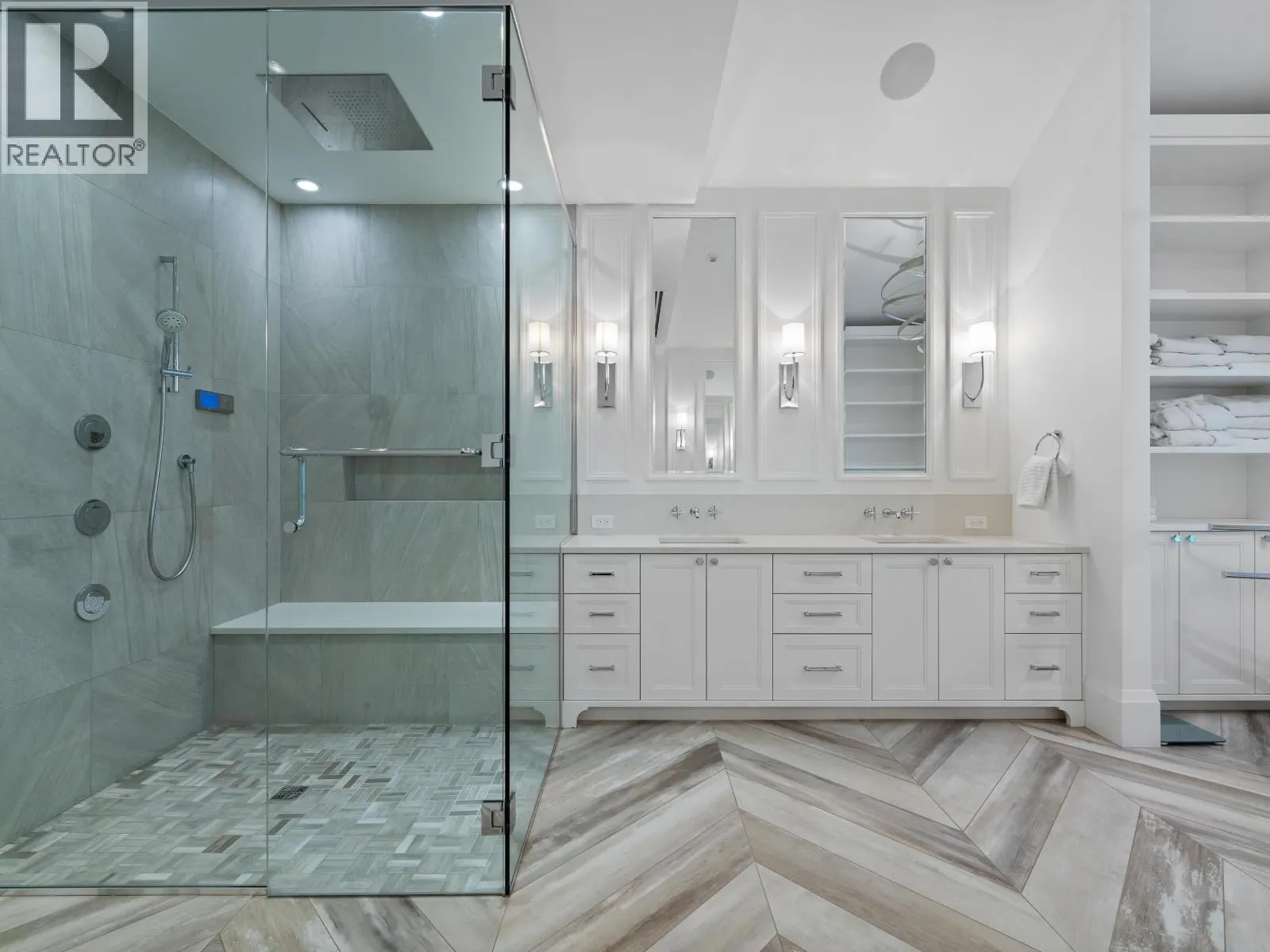 2985 ALTAMONT CRESCENT