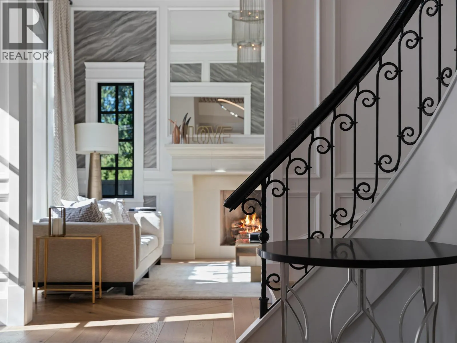 2985 ALTAMONT CRESCENT