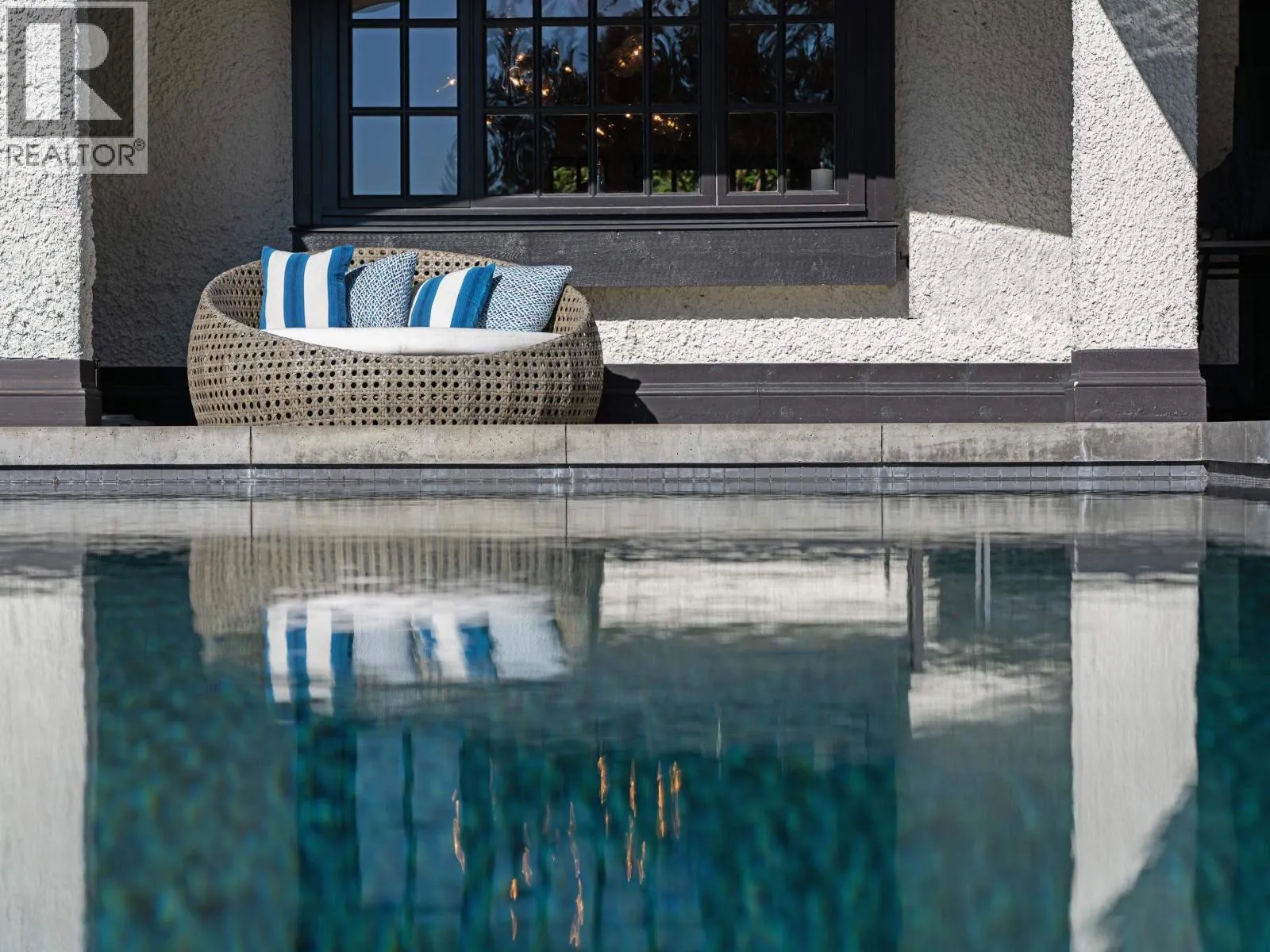 2985 ALTAMONT CRESCENT