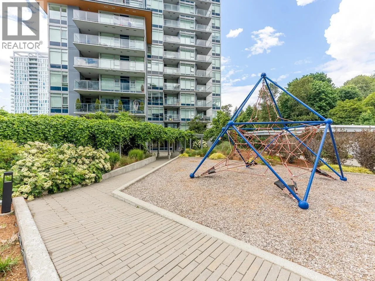 2008 8538 RIVER DISTRICT