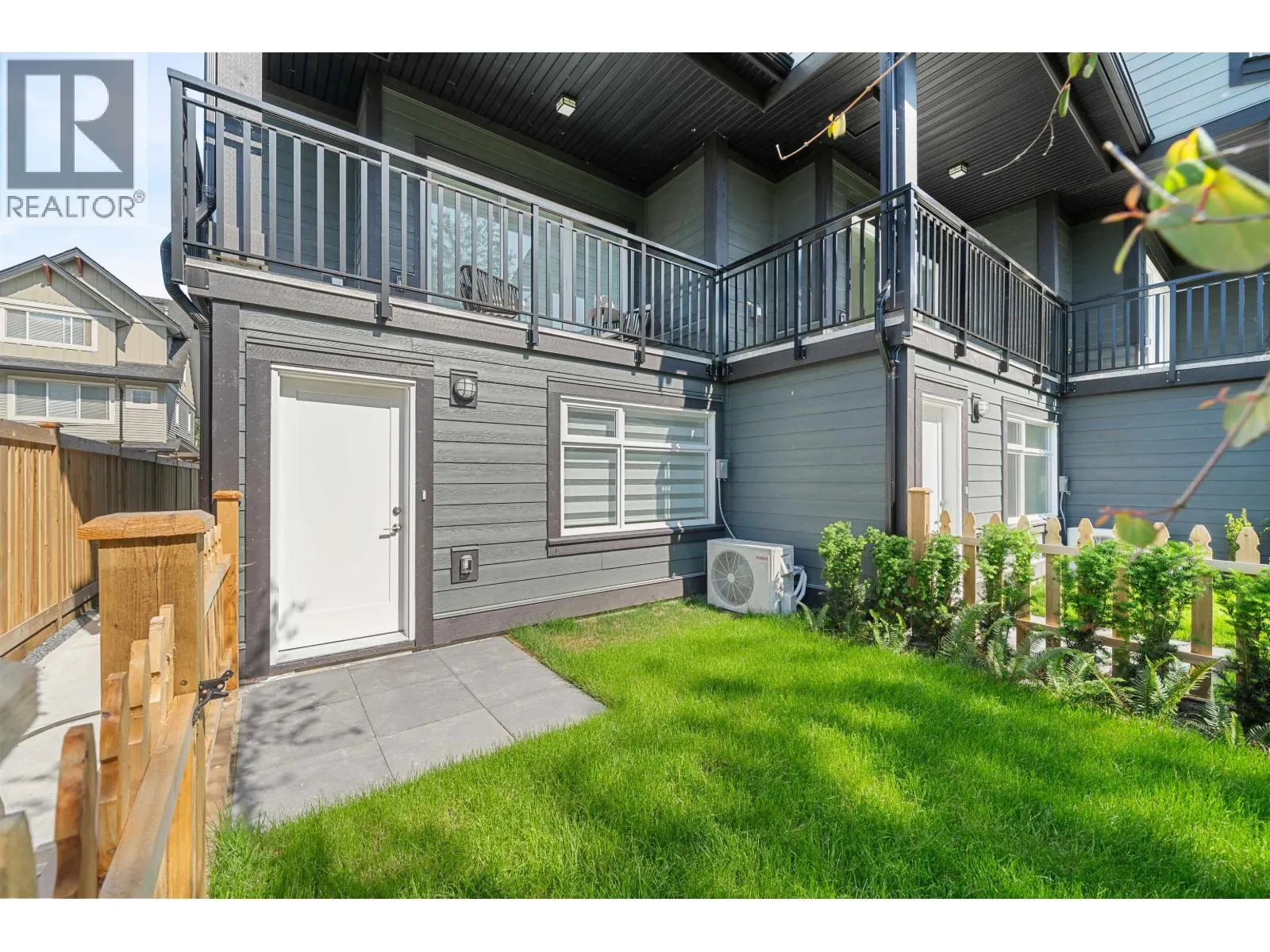 2 22551 WESTMINSTER HIGHWAY