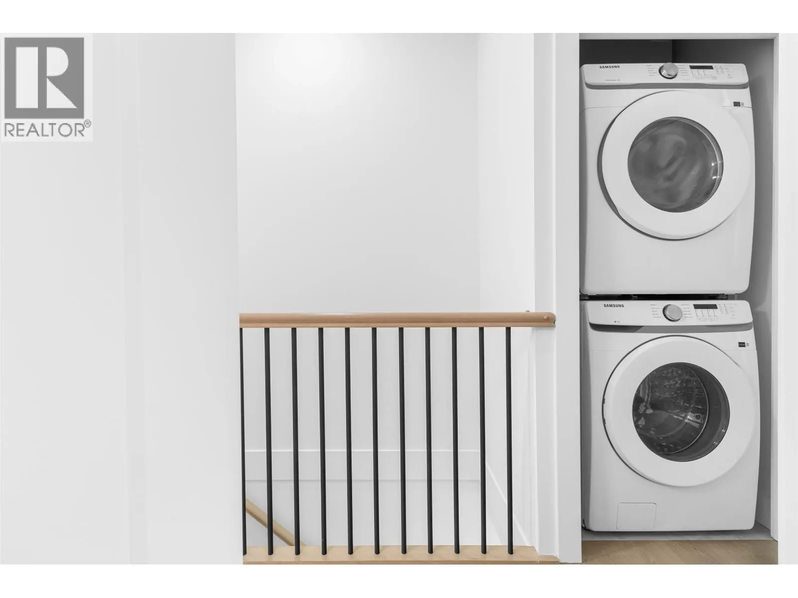 2 22551 WESTMINSTER HIGHWAY