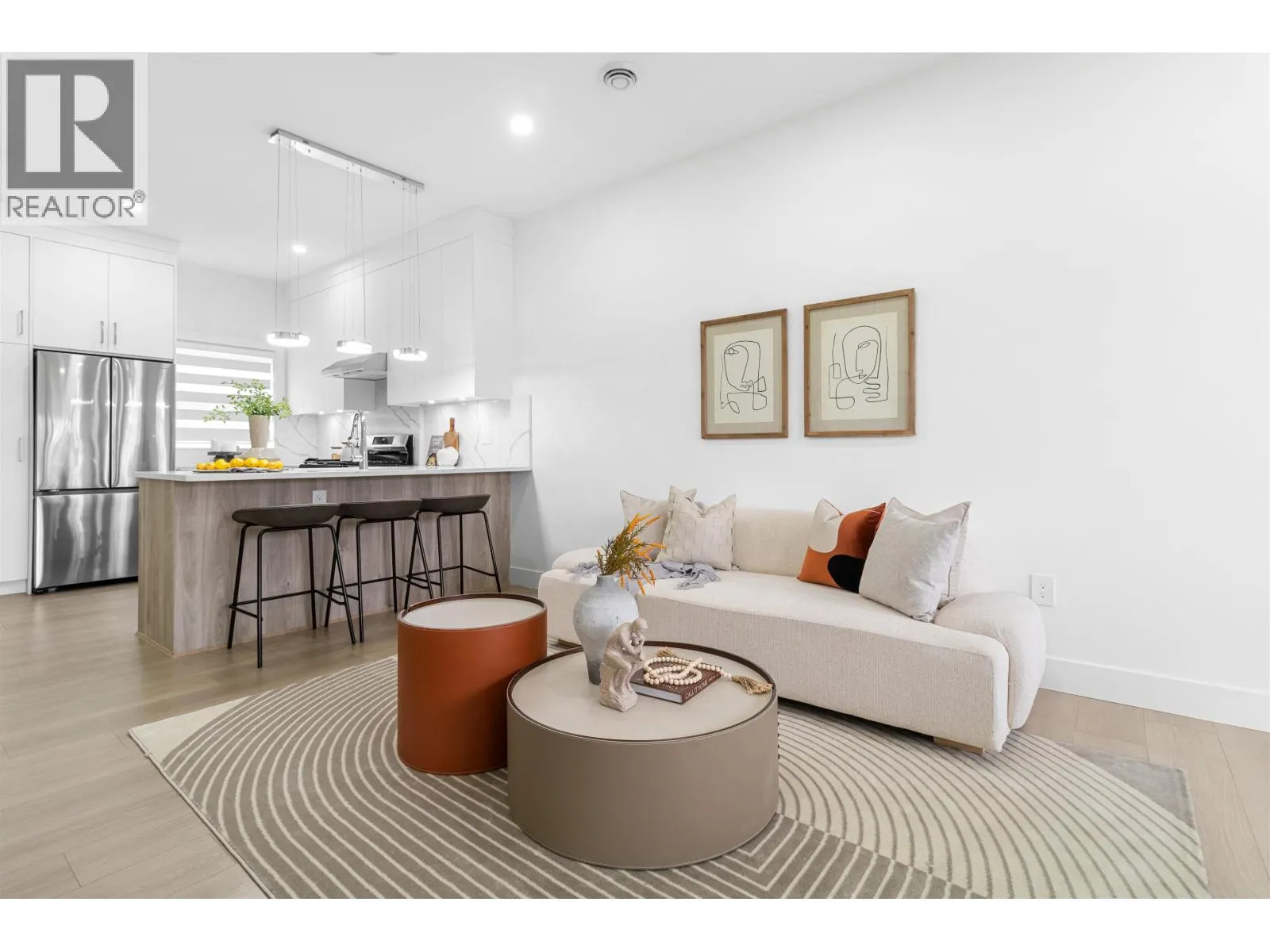 2 22551 WESTMINSTER HIGHWAY