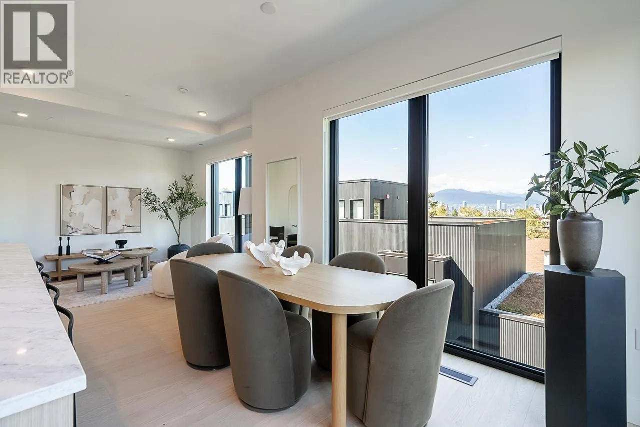 202 539 W 28TH AVENUE