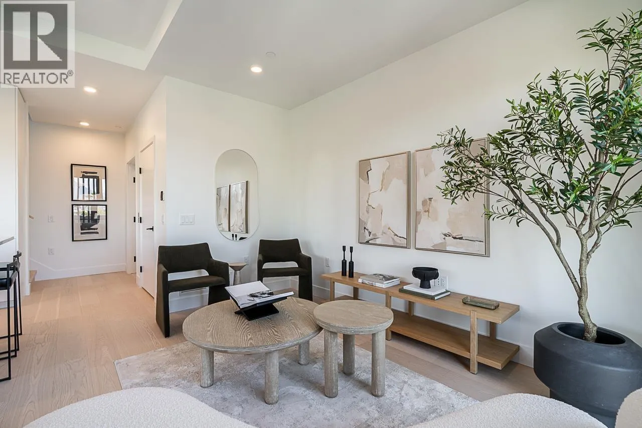 202 539 W 28TH AVENUE