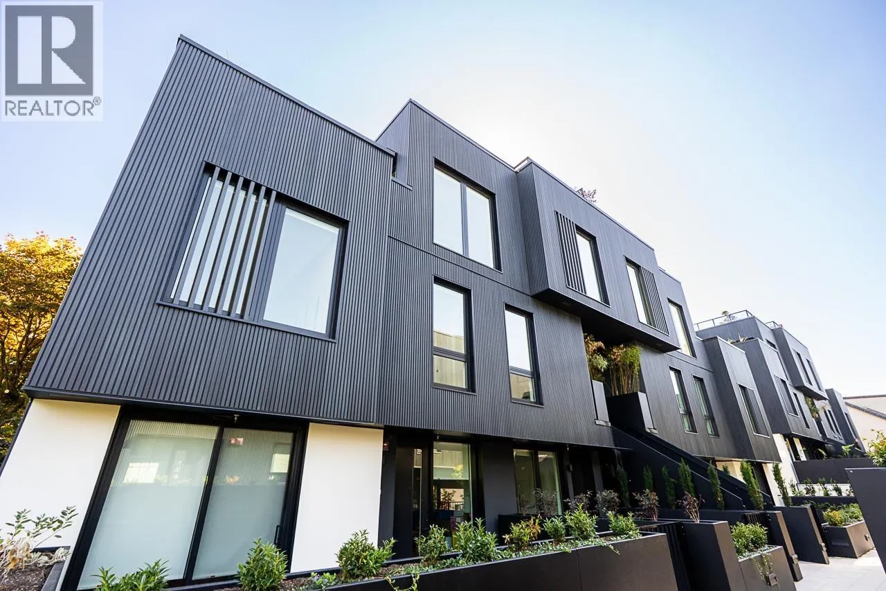 202 539 W 28TH AVENUE