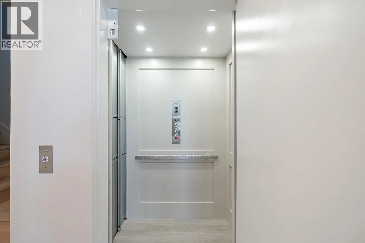 202 539 W 28TH AVENUE