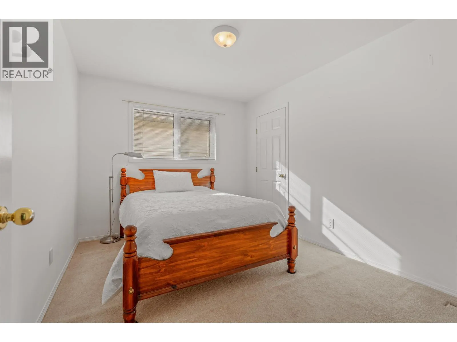 112 7187 SOUTHRIDGE AVENUE