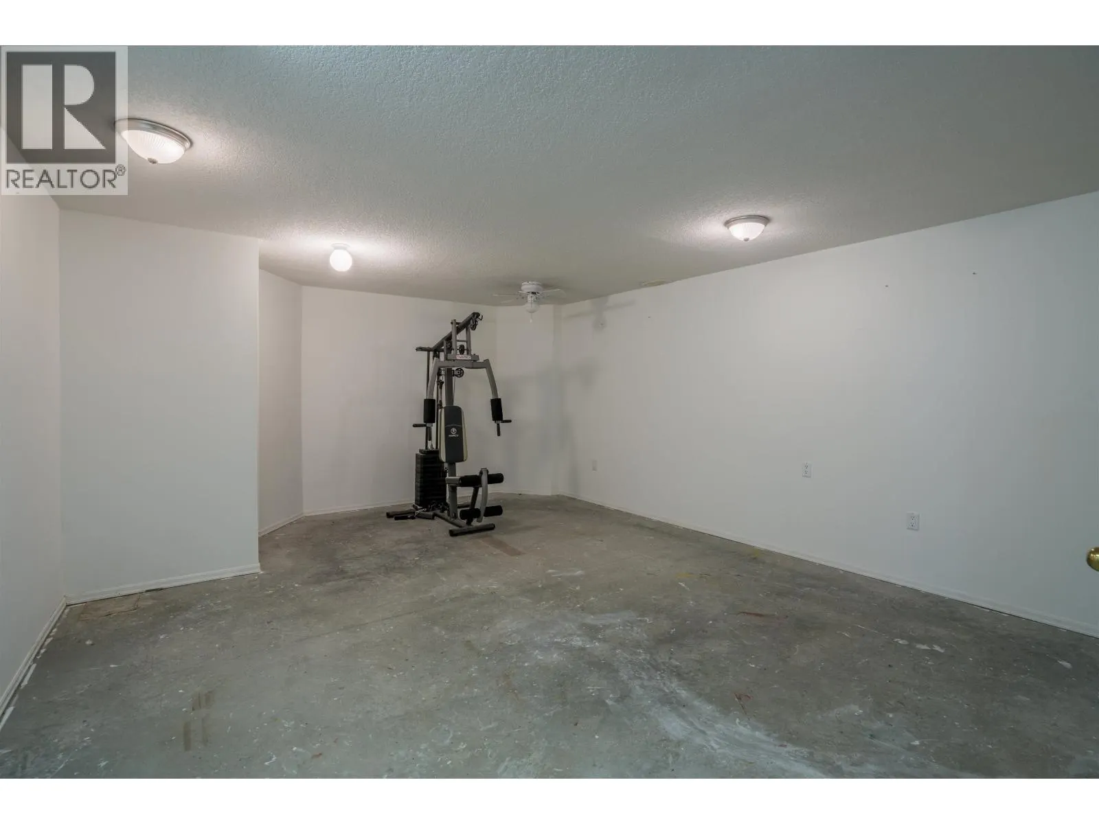 112 7187 SOUTHRIDGE AVENUE