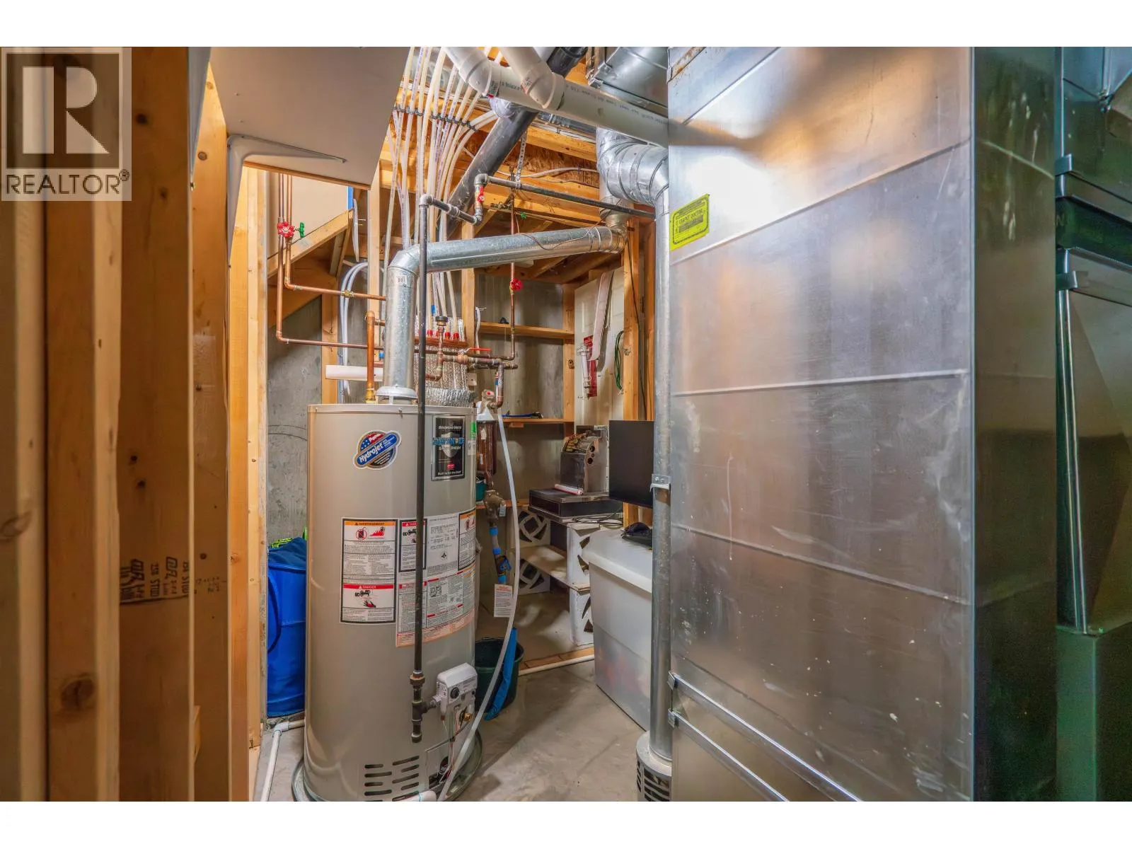 112 7187 SOUTHRIDGE AVENUE