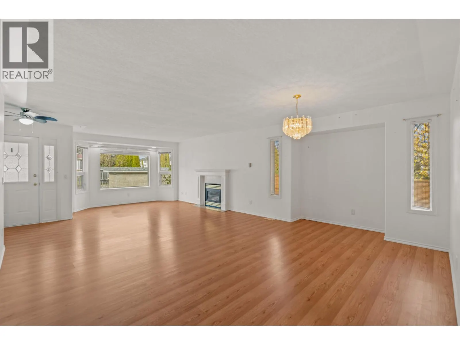 112 7187 SOUTHRIDGE AVENUE