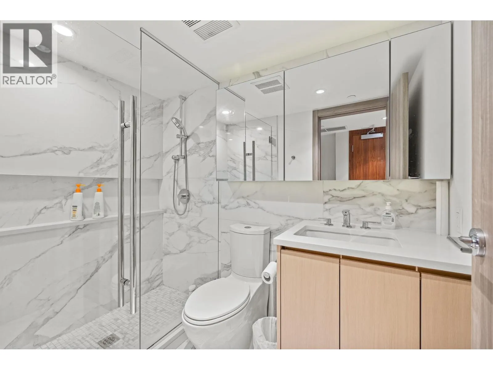 382 8608 HAZELBRIDGE WAY