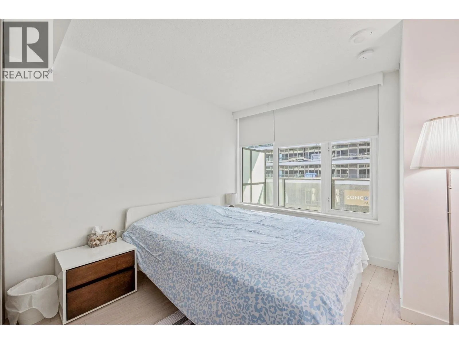 382 8608 HAZELBRIDGE WAY