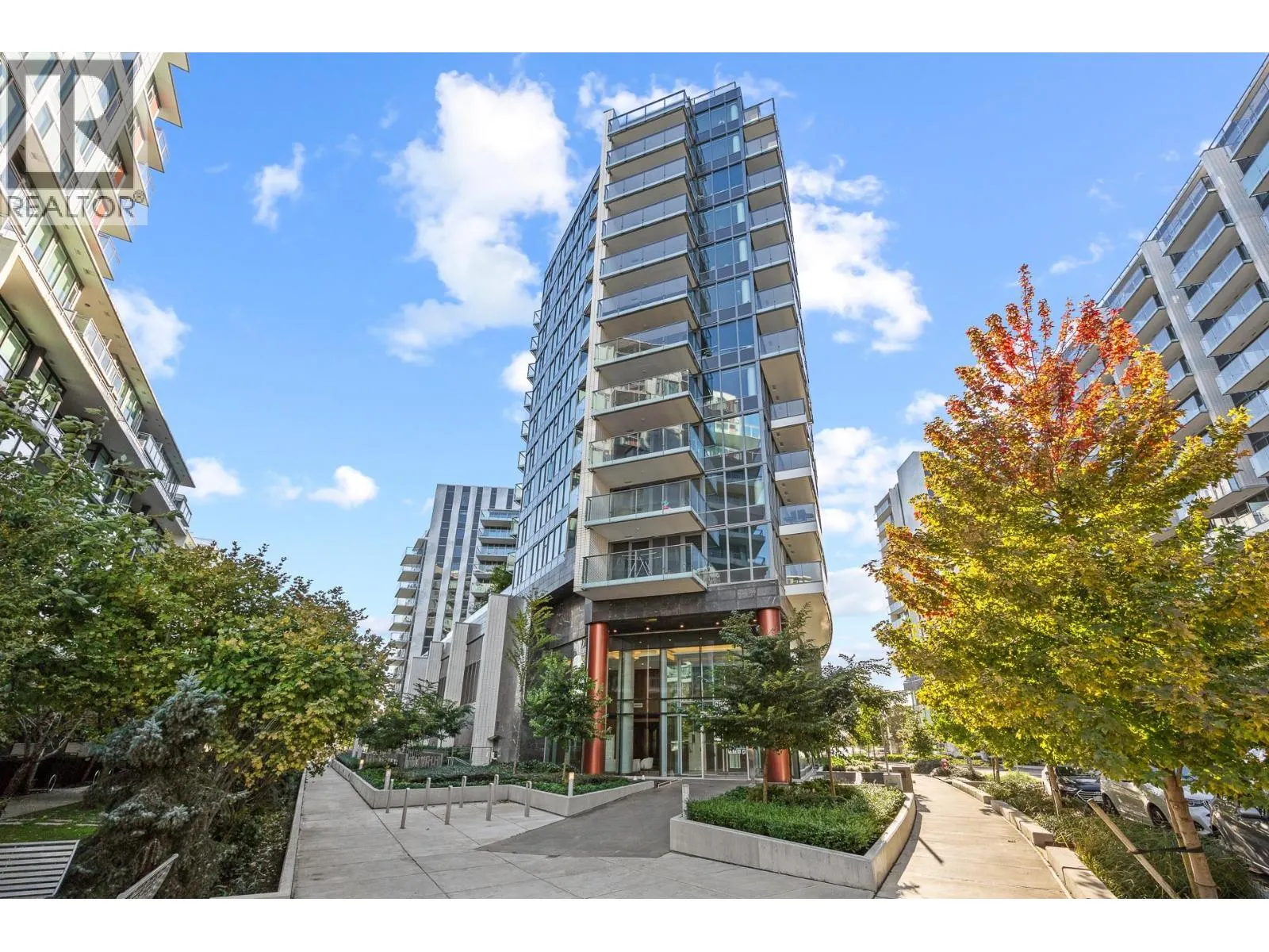 382 8608 HAZELBRIDGE WAY