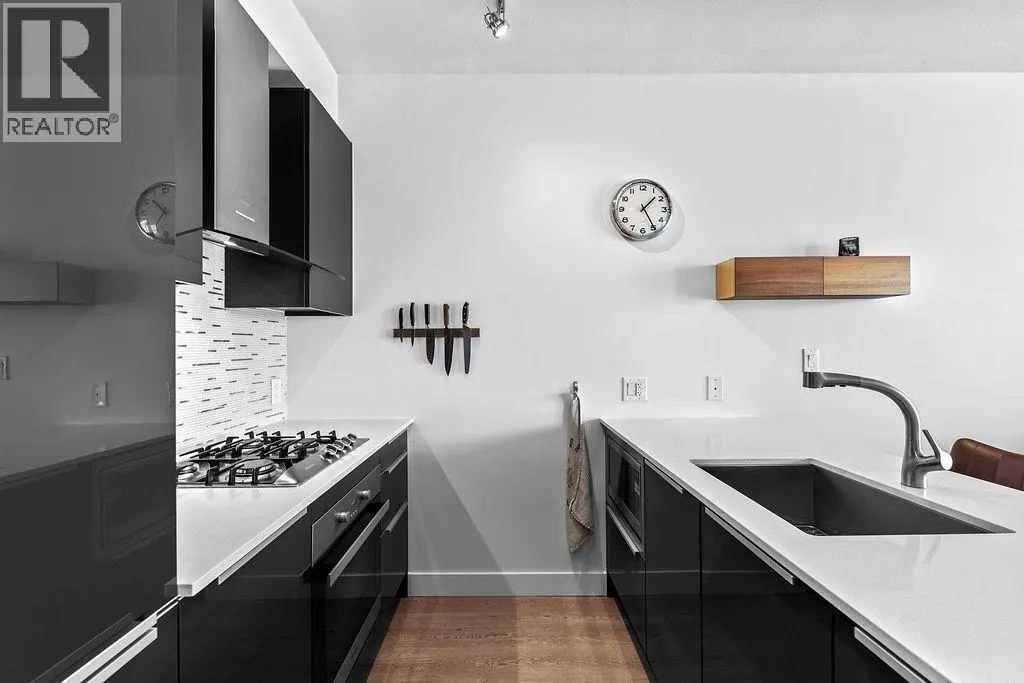 3201 1283 HOWE STREET