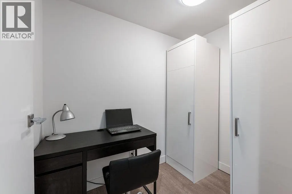 3201 1283 HOWE STREET