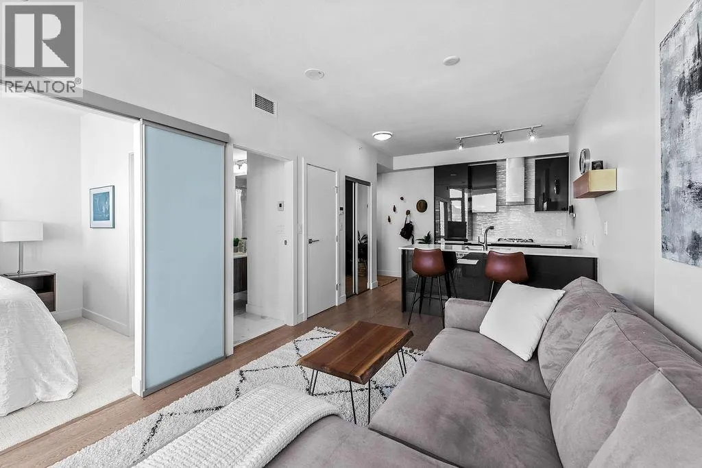 3201 1283 HOWE STREET