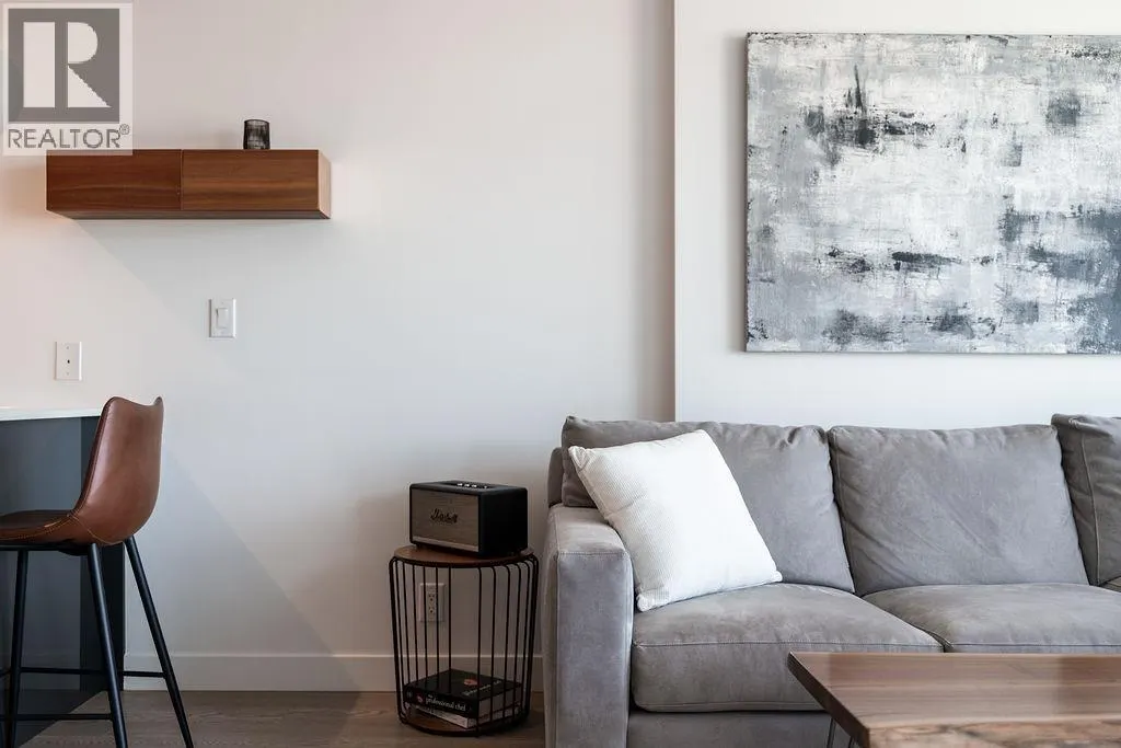 3201 1283 HOWE STREET