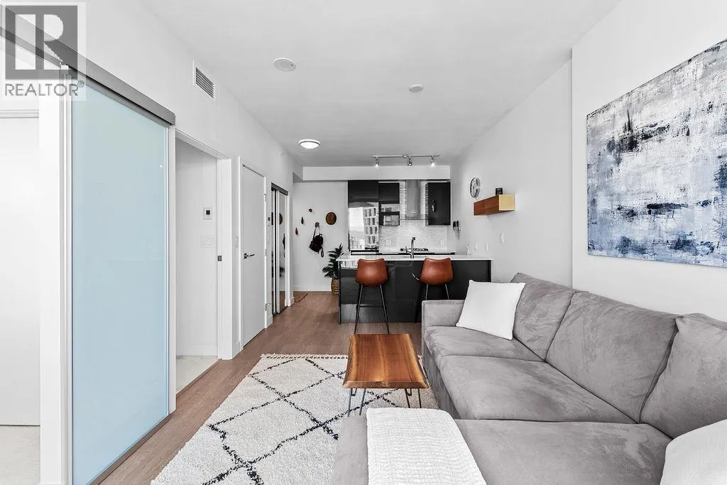 3201 1283 HOWE STREET