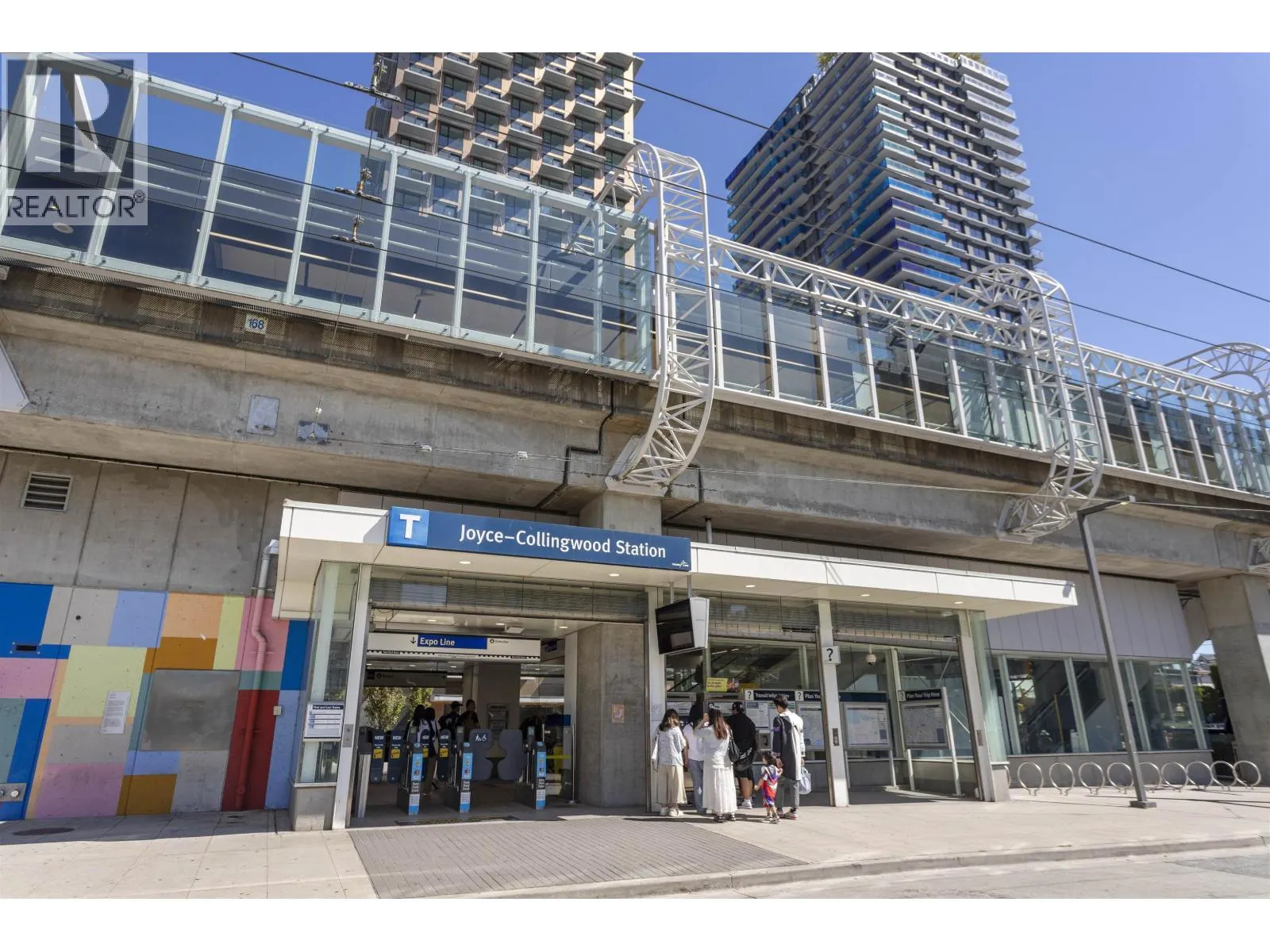 204 3264 VANNESS AVENUE