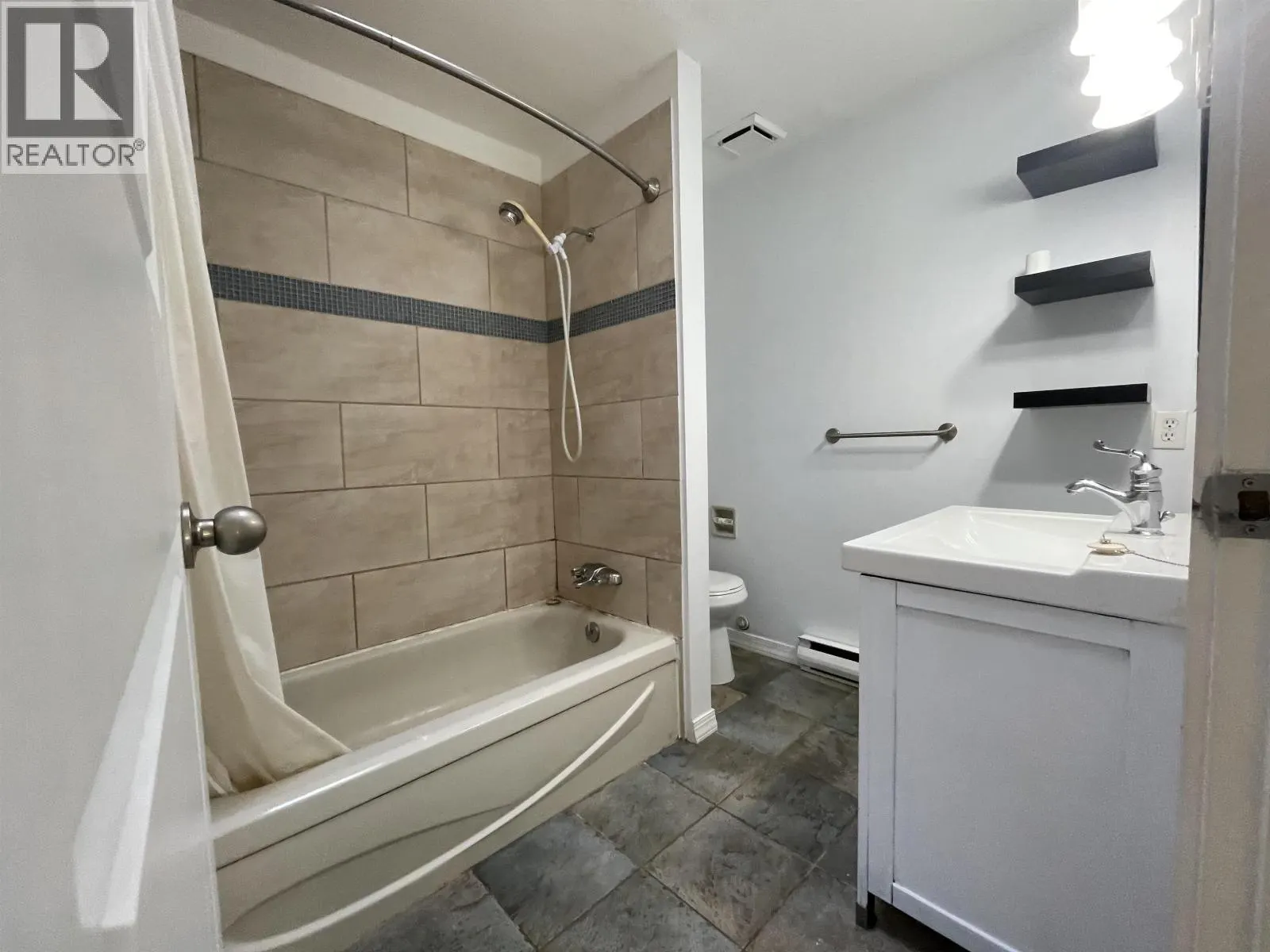 10471 STEVESTON HIGHWAY