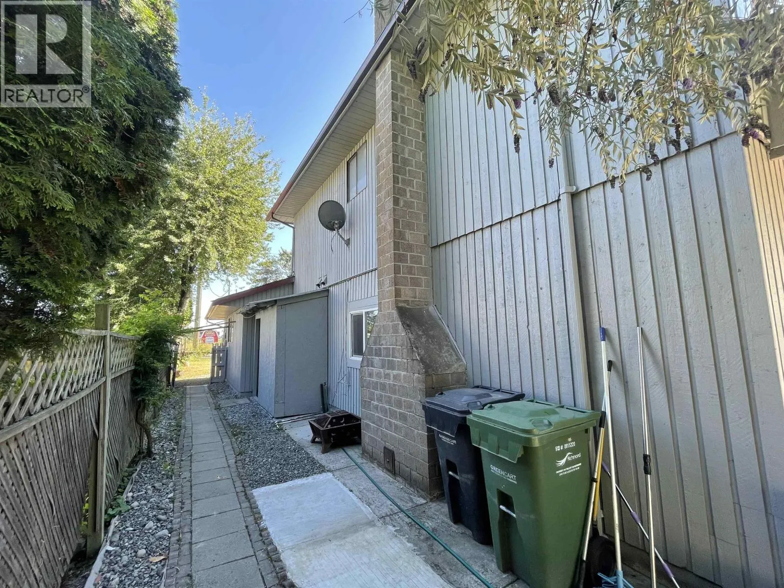 10471 STEVESTON HIGHWAY