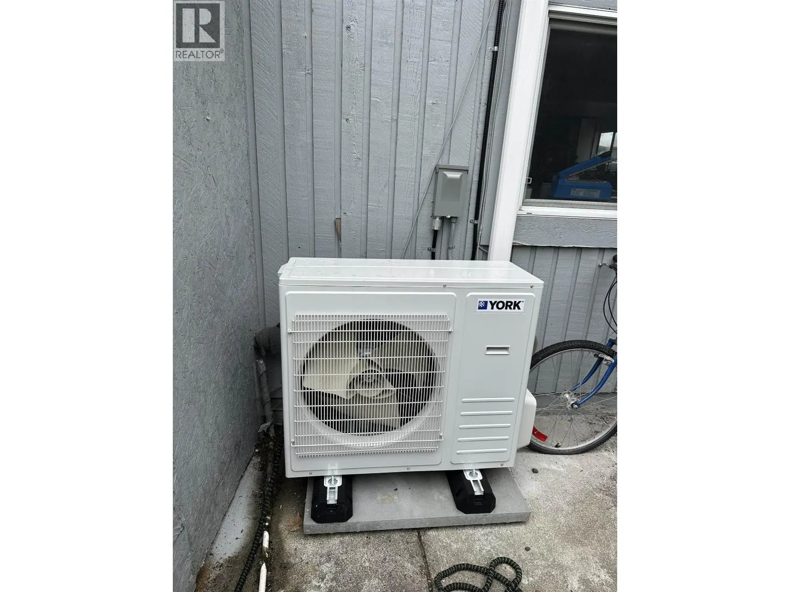 10471 STEVESTON HIGHWAY