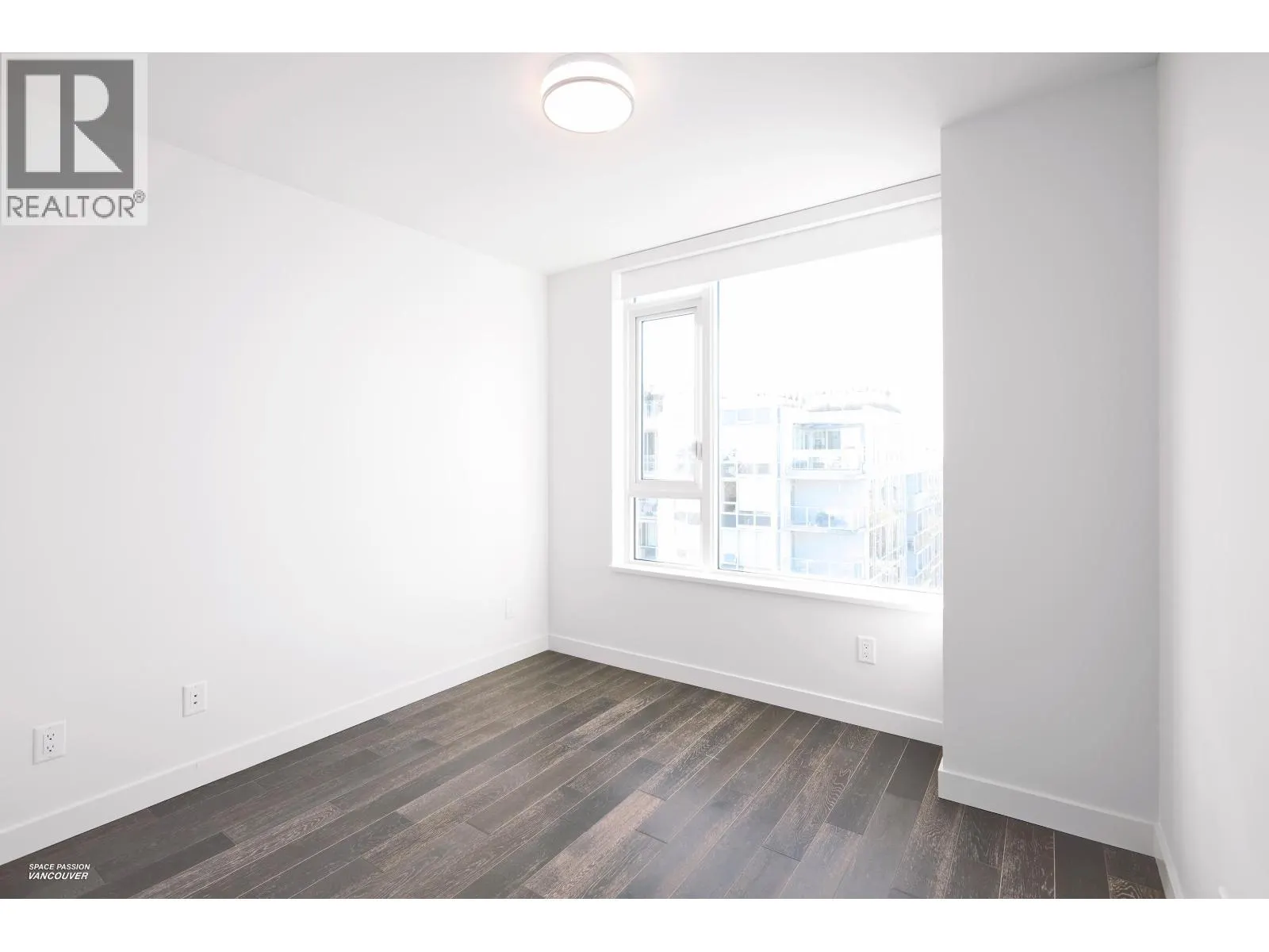 1706 7488 LANSDOWNE ROAD