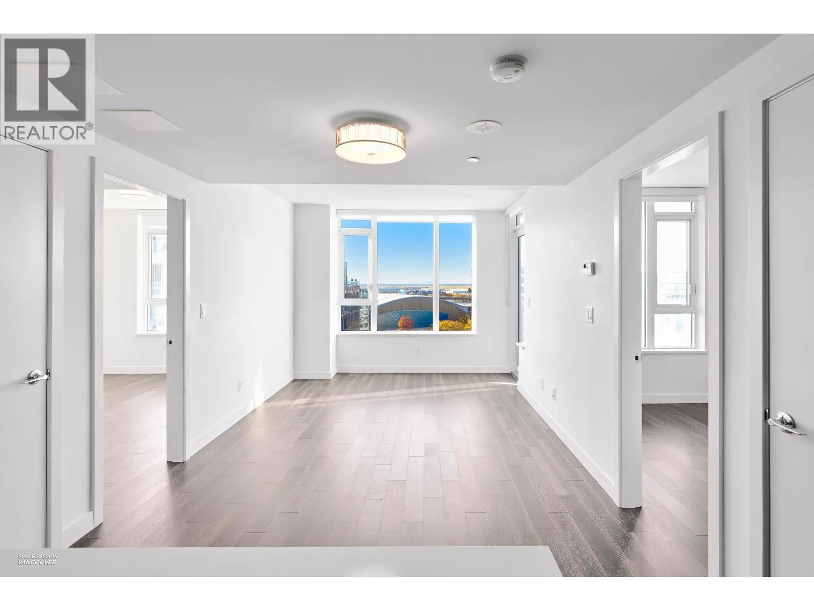 1706 7488 LANSDOWNE ROAD