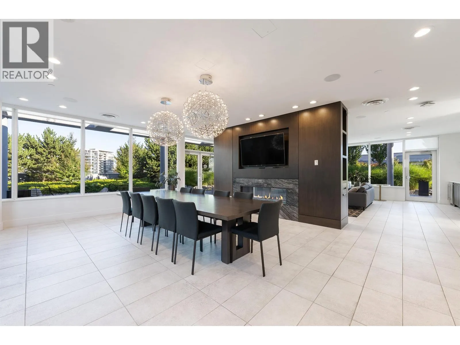 1706 7488 LANSDOWNE ROAD