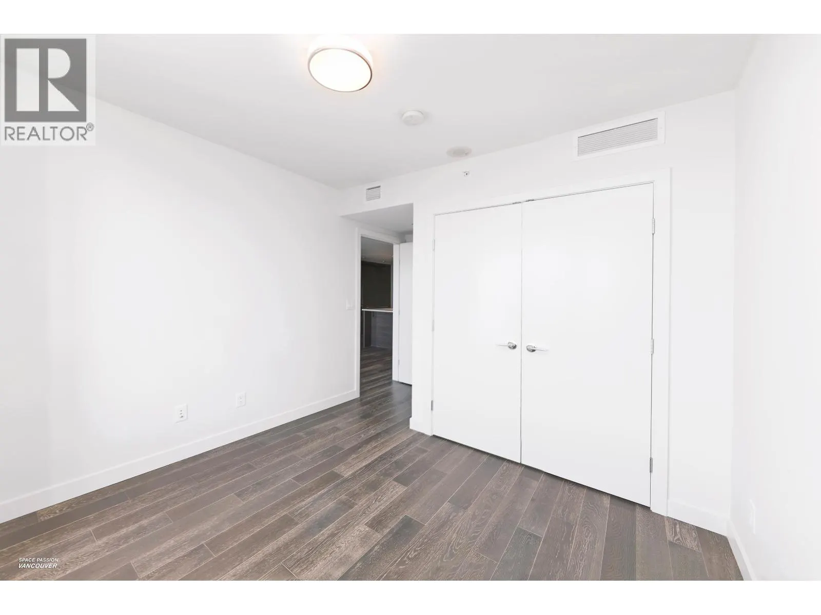 1706 7488 LANSDOWNE ROAD