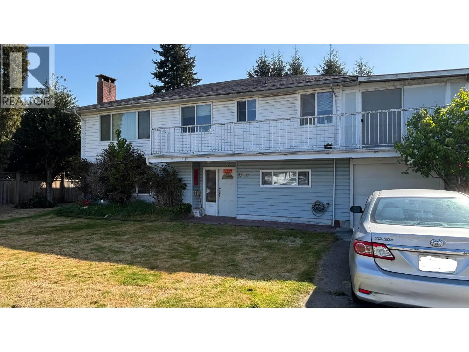 10120 AINTREE CRESCENT