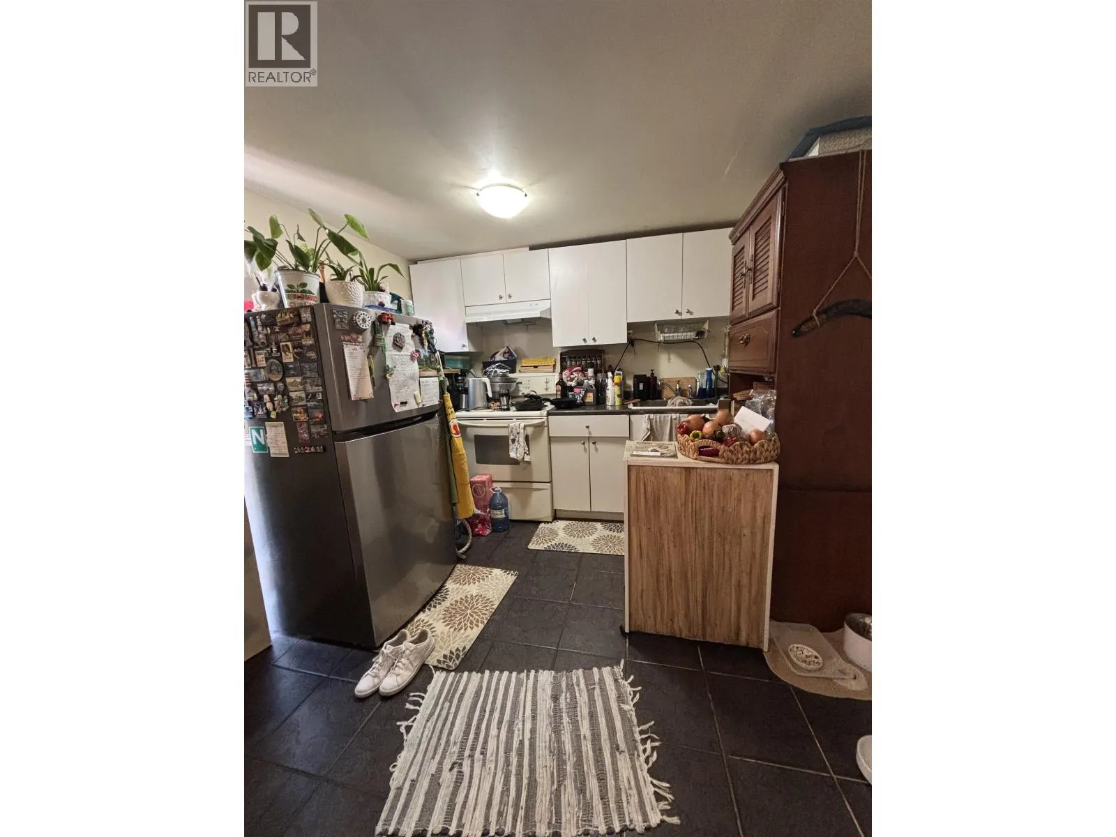 10120 AINTREE CRESCENT