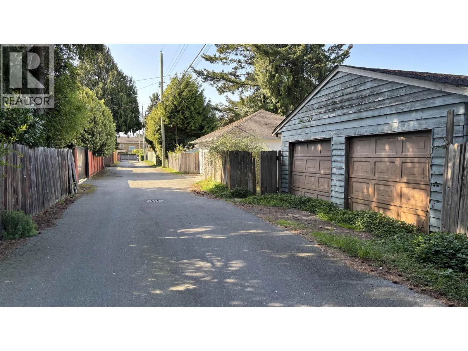 10120 AINTREE CRESCENT