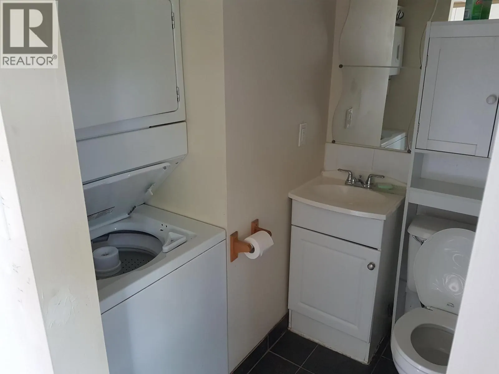 10120 AINTREE CRESCENT