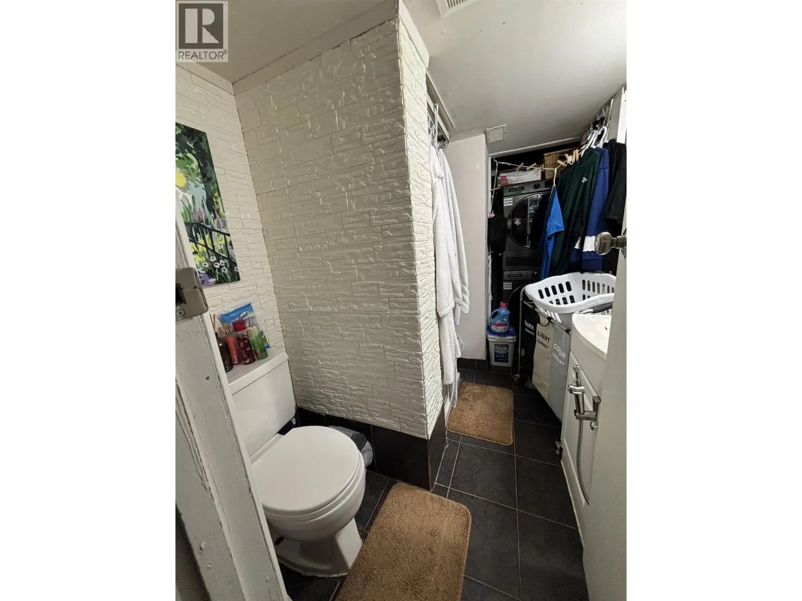 10120 AINTREE CRESCENT