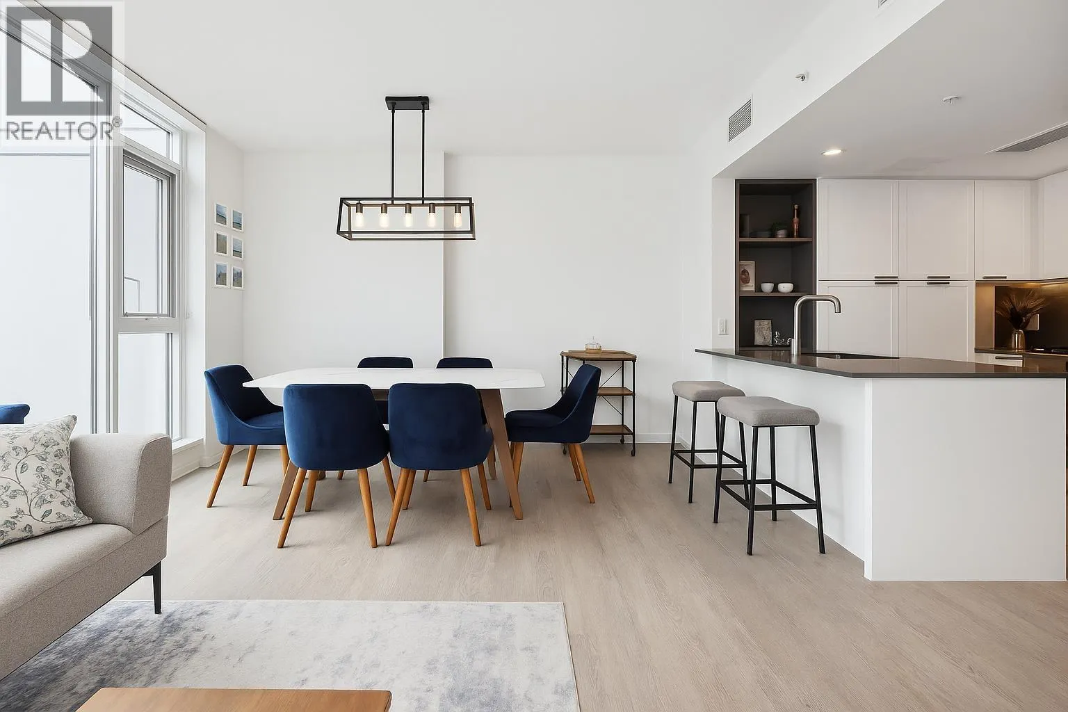 403 1471 HUNTER STREET