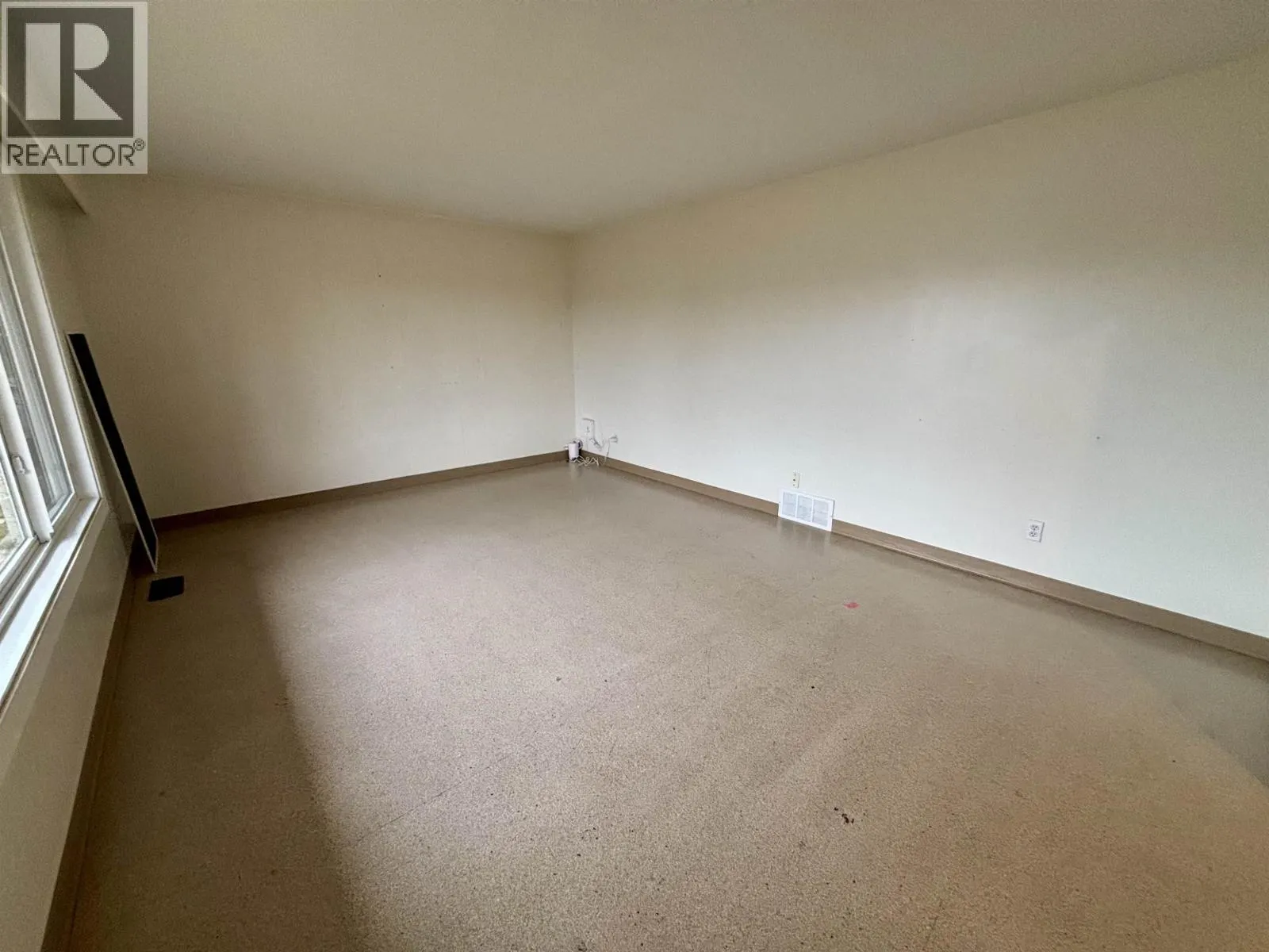 1444 FRASER CRESCENT