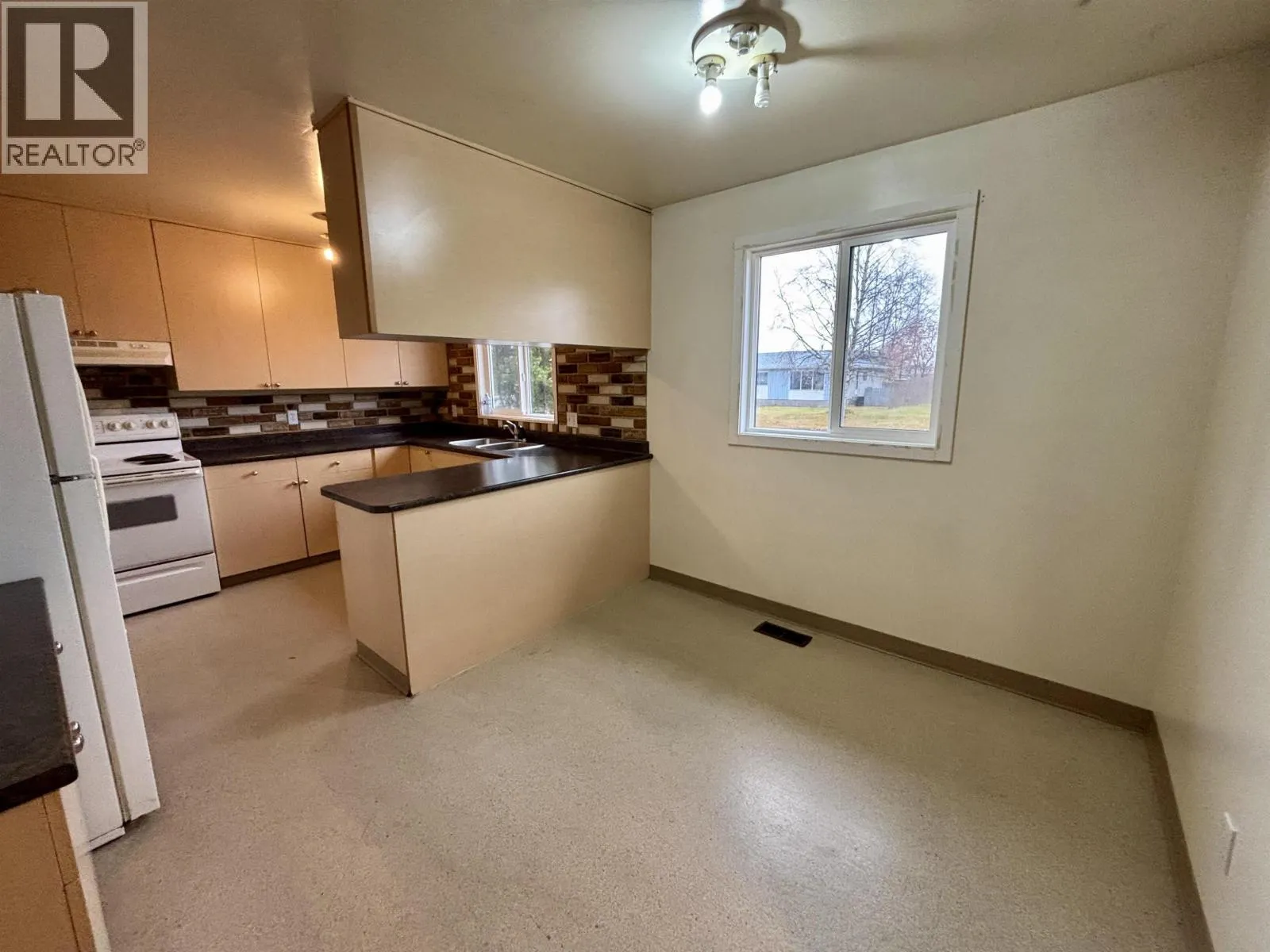 1444 FRASER CRESCENT