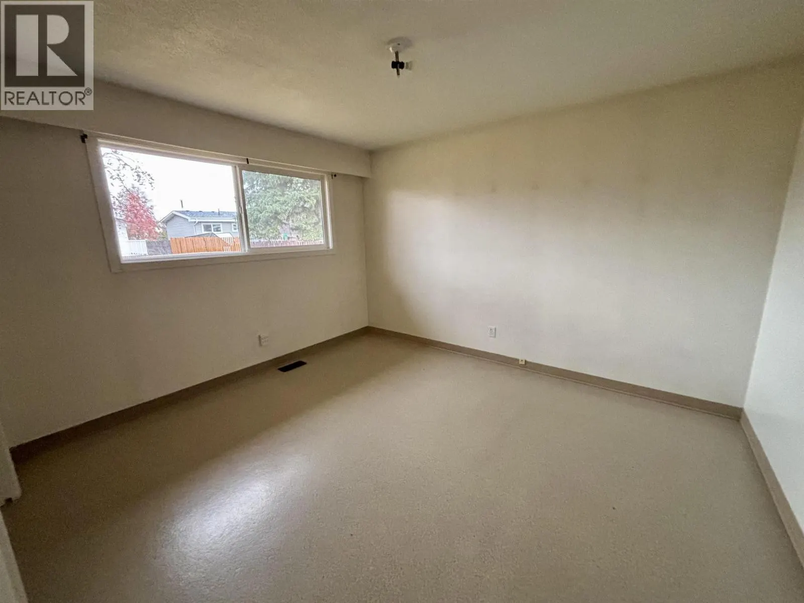 1444 FRASER CRESCENT