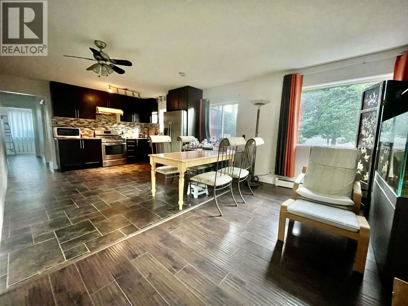 244xx DEWDNEY TRUNK ROAD