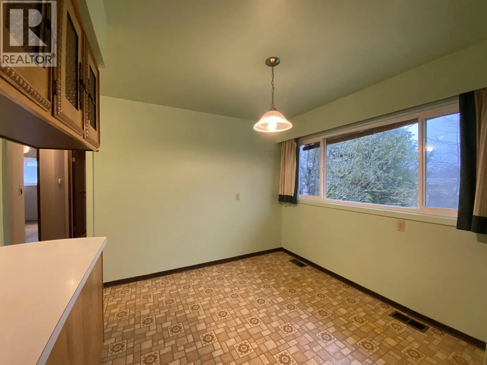 6145 SHERBROOKE STREET